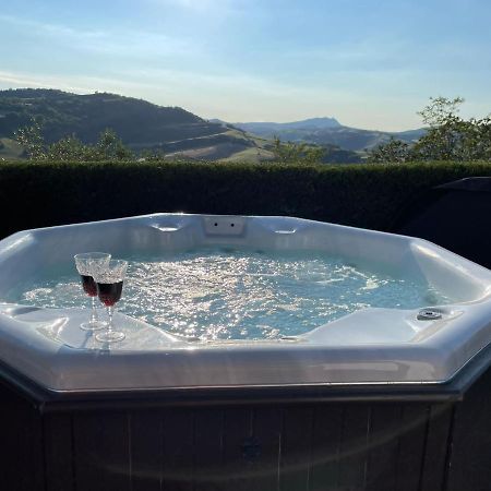 Villa Tamara Country&Spa Suites Montefiore Conca Esterno foto