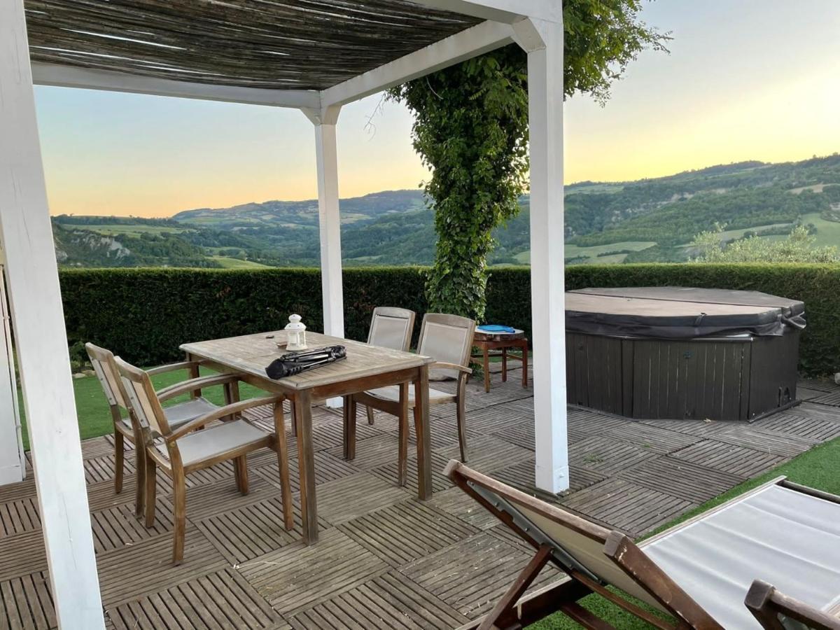 Villa Tamara Country&Spa Suites Montefiore Conca Esterno foto