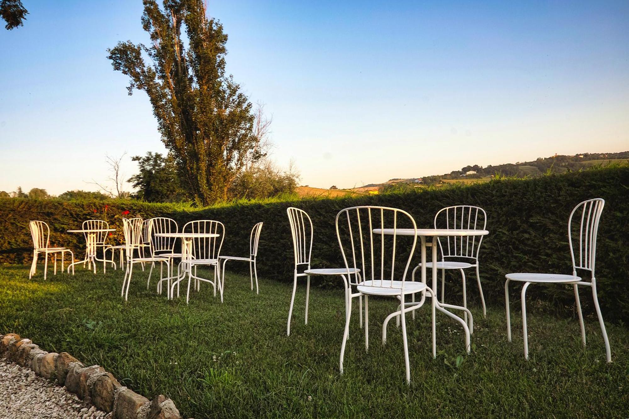 Villa Tamara Country&Spa Suites Montefiore Conca Esterno foto