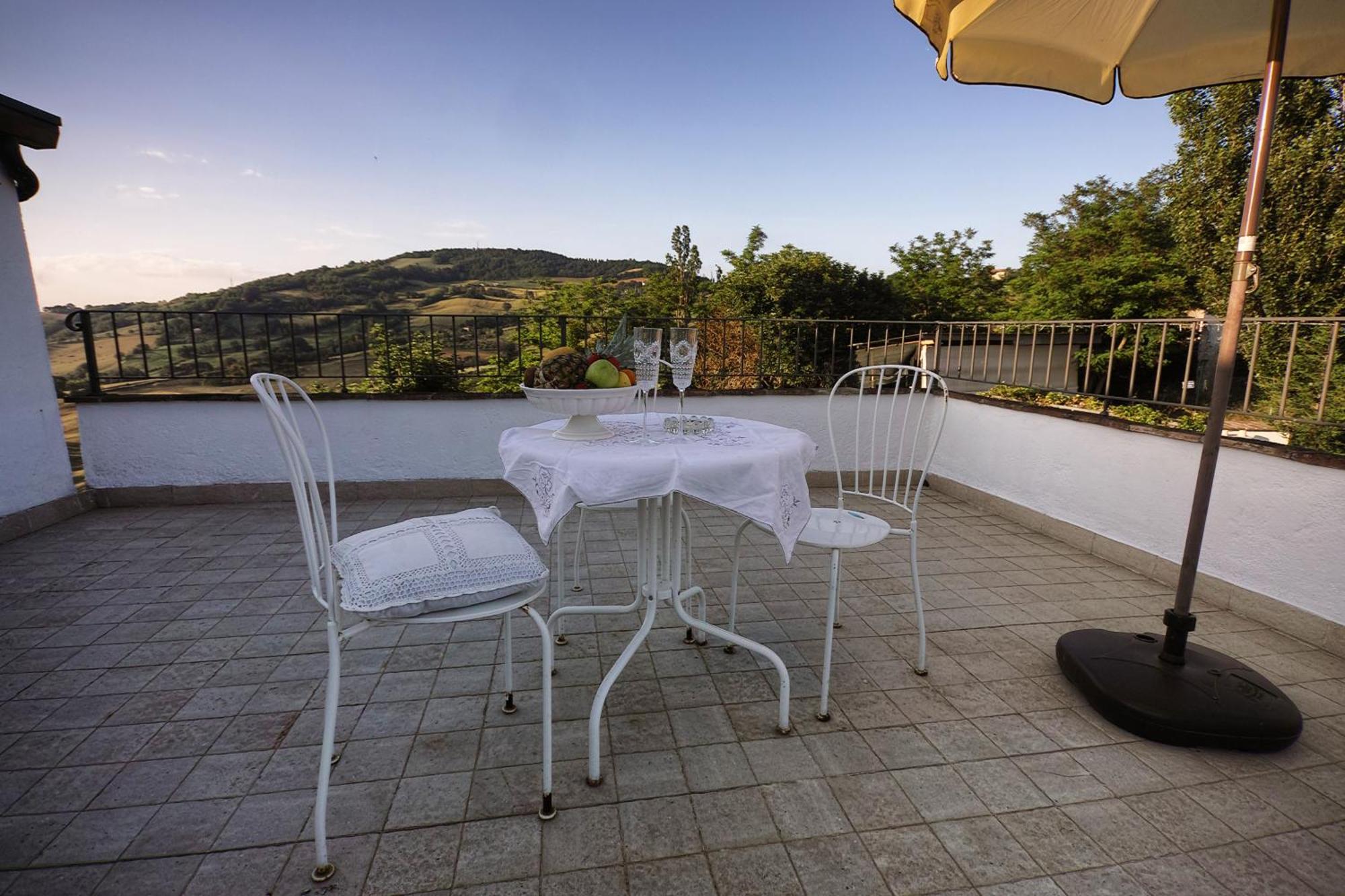 Villa Tamara Country&Spa Suites Montefiore Conca Esterno foto