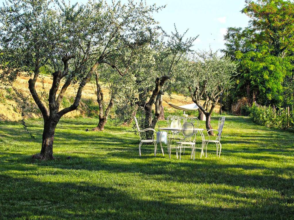 Villa Tamara Country&Spa Suites Montefiore Conca Esterno foto