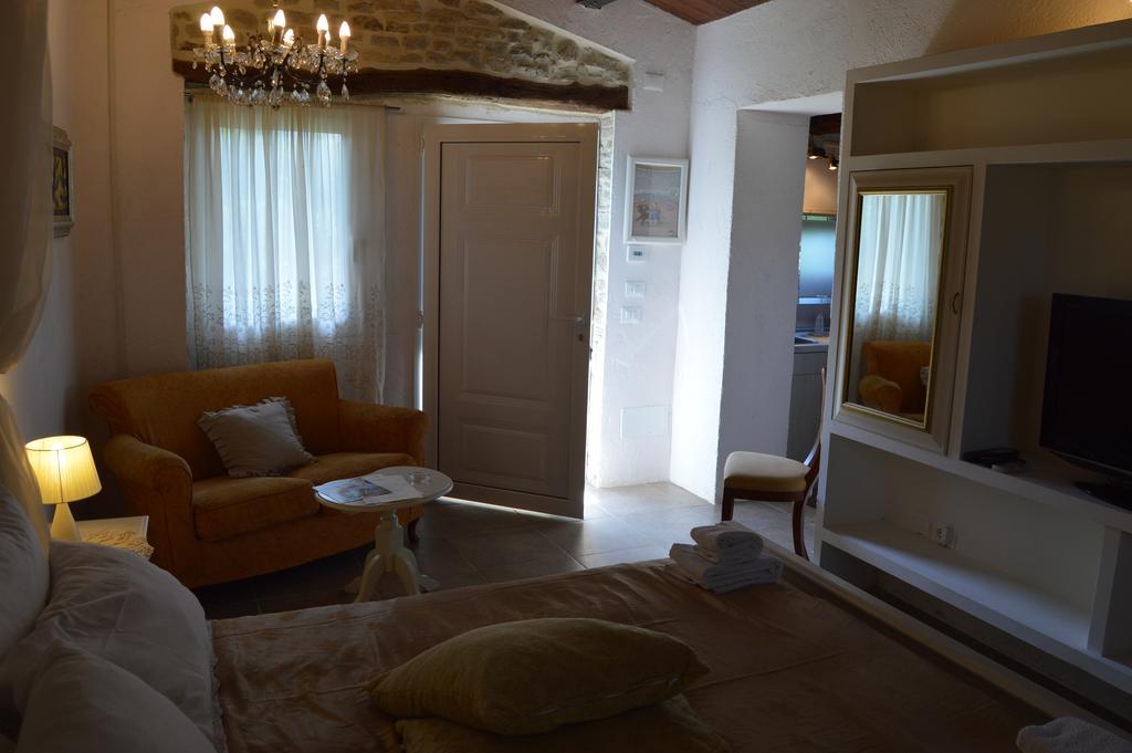 Villa Tamara Country&Spa Suites Montefiore Conca Esterno foto