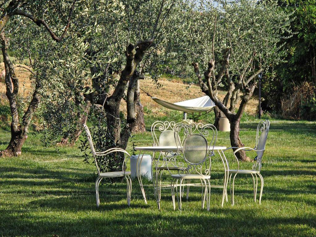 Villa Tamara Country&Spa Suites Montefiore Conca Esterno foto