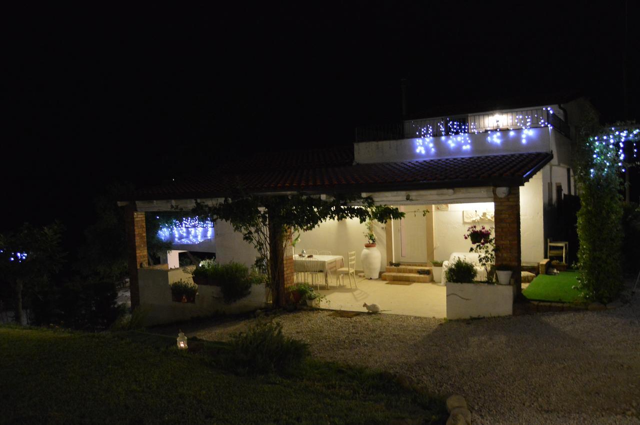 Villa Tamara Country&Spa Suites Montefiore Conca Esterno foto