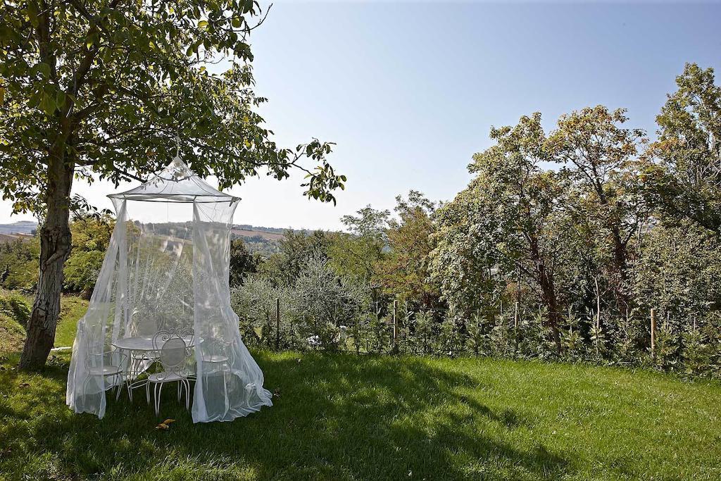 Villa Tamara Country&Spa Suites Montefiore Conca Esterno foto